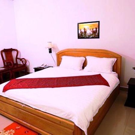 Douangpraseuth Hotel Vientiane Exteriör bild