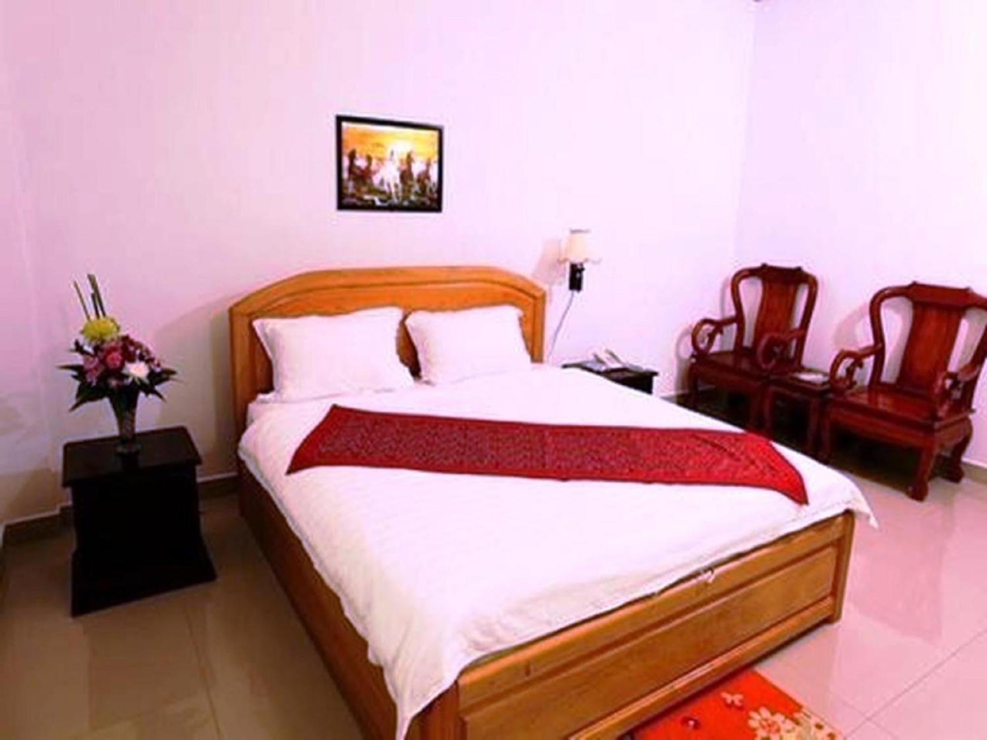 Douangpraseuth Hotel Vientiane Exteriör bild
