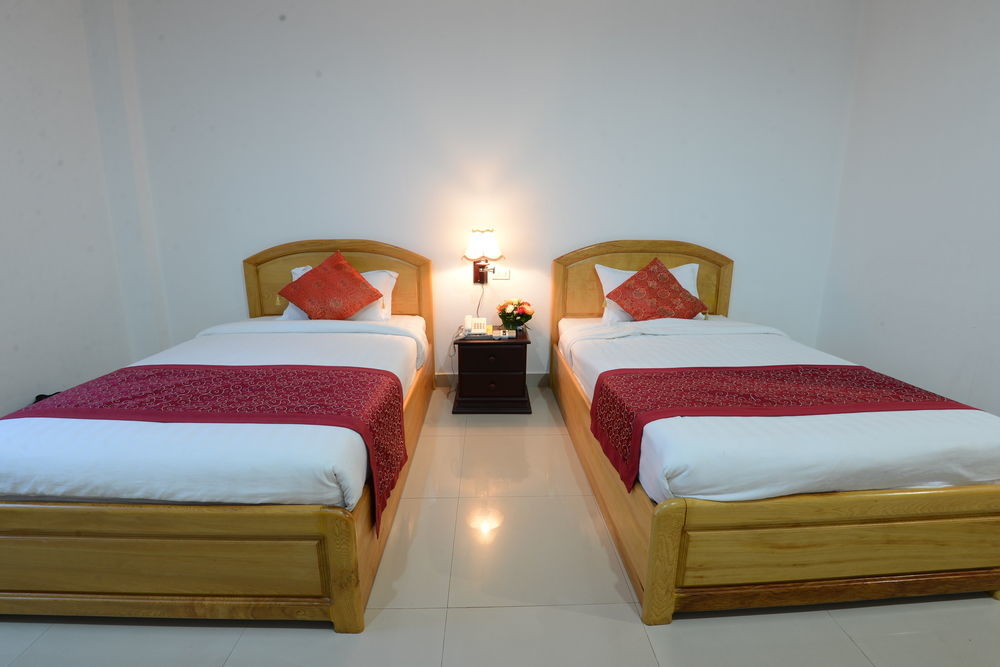 Douangpraseuth Hotel Vientiane Exteriör bild