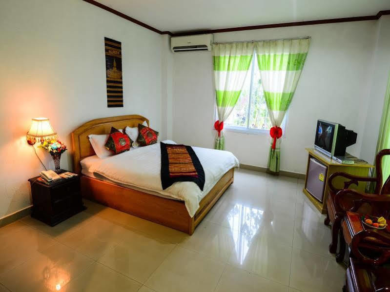 Douangpraseuth Hotel Vientiane Exteriör bild