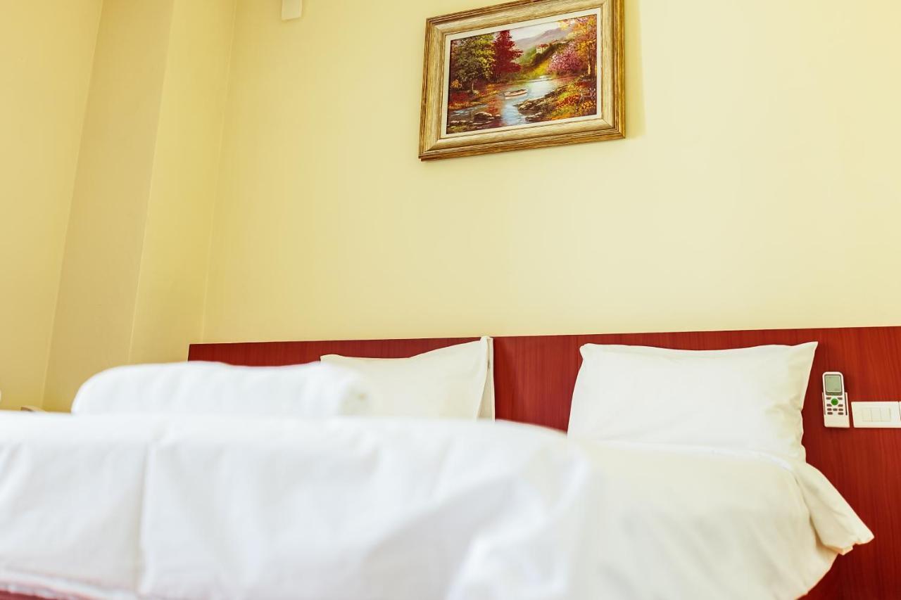 Douangpraseuth Hotel Vientiane Exteriör bild