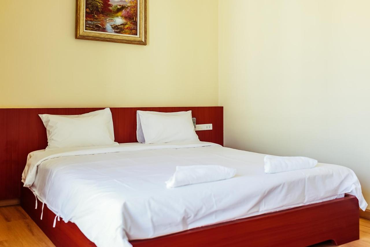 Douangpraseuth Hotel Vientiane Exteriör bild